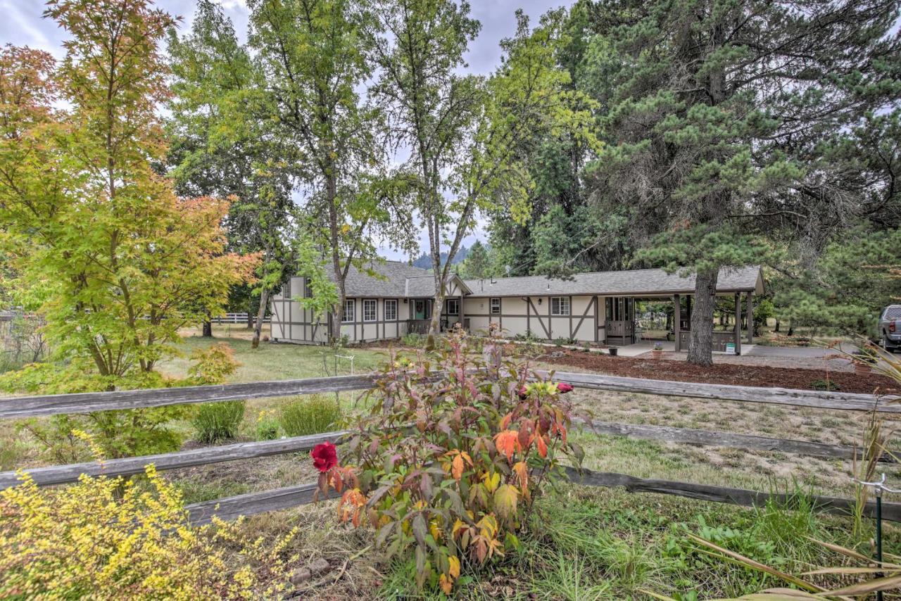 Cozy Cottage On Flower Farm With Baker Creek Views! ميكمينفيل المظهر الخارجي الصورة